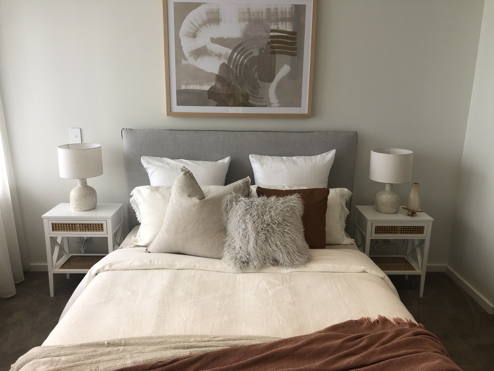 What Is A Good Size Lamp For Nightstand? atelieryuwa.ciao.jp