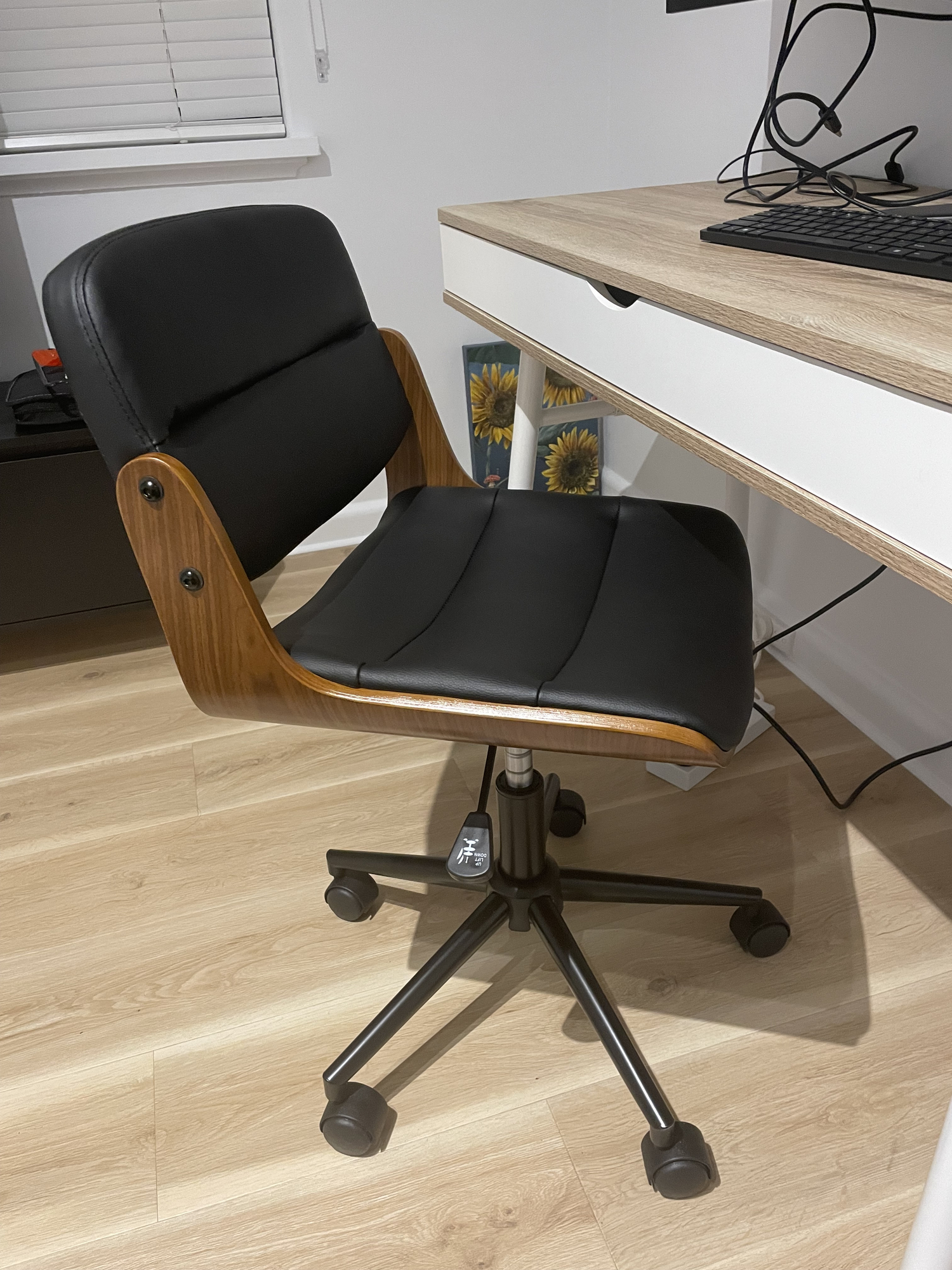 Rocket wooden 2025 executive office chair