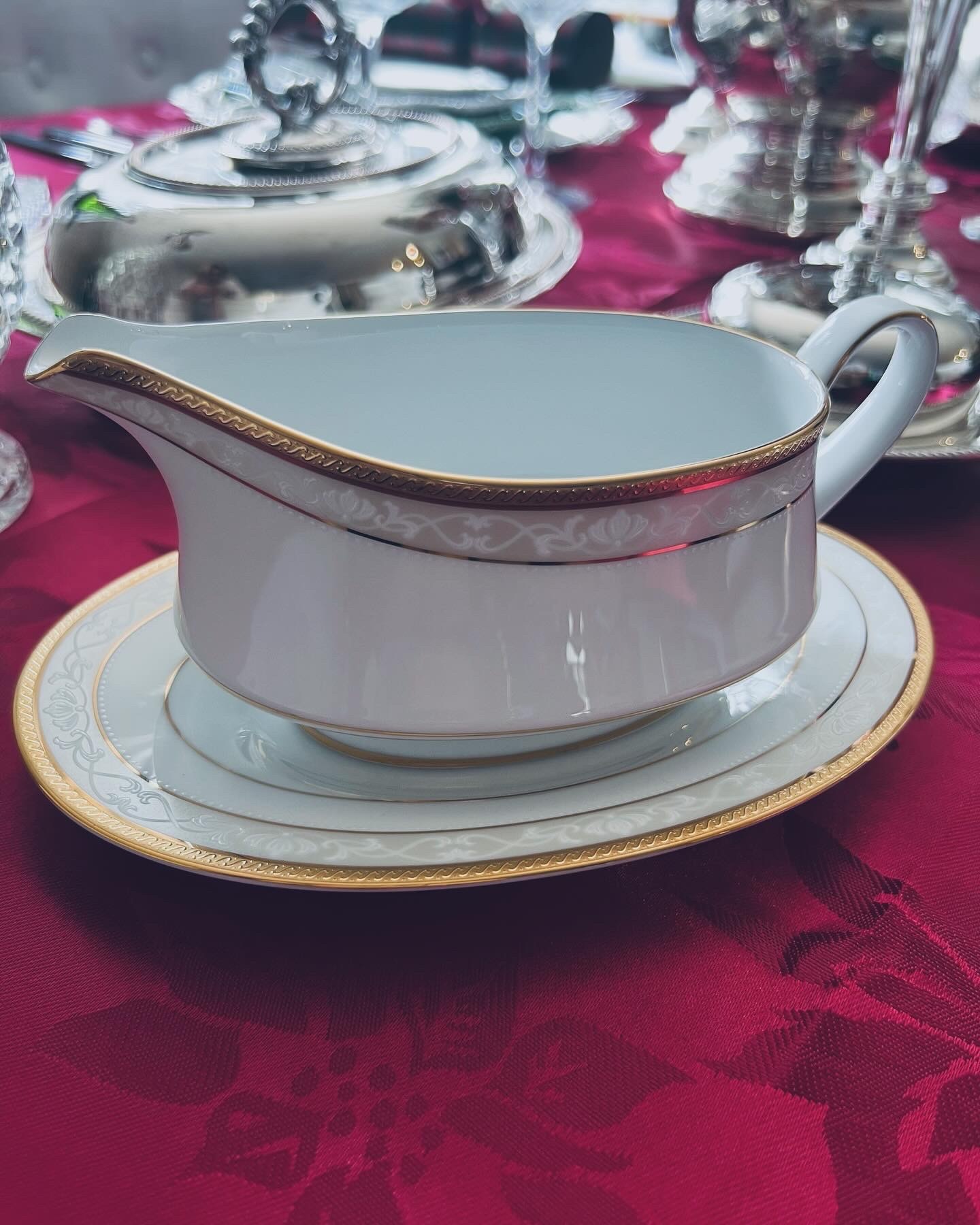 MCM Noritake Progression MARDI GRAS Gravy Boat with Handle
