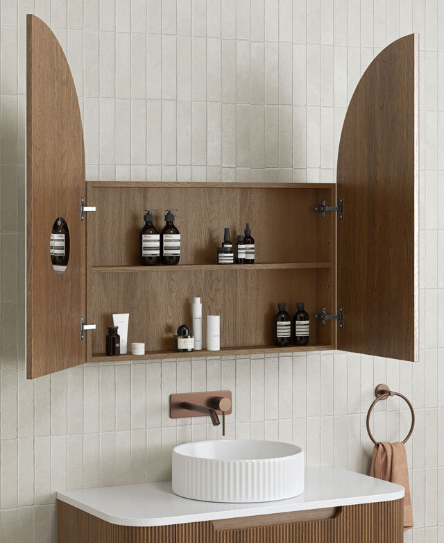Neat internal shelving