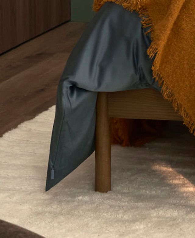 Effortless zip closure
