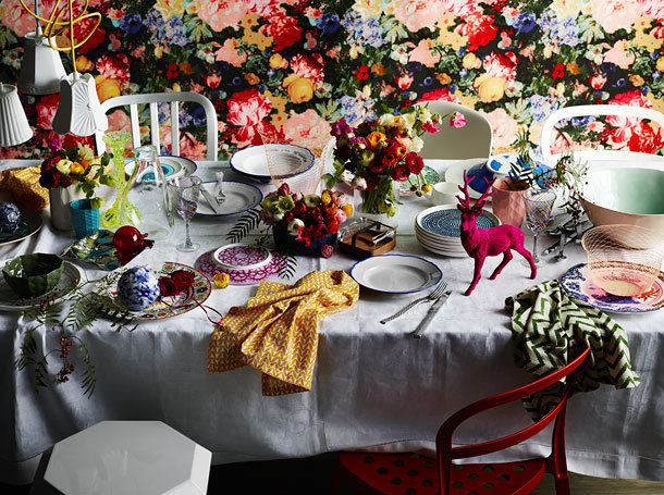 Inside Out Christmas table Colourful Christmas table inspiration