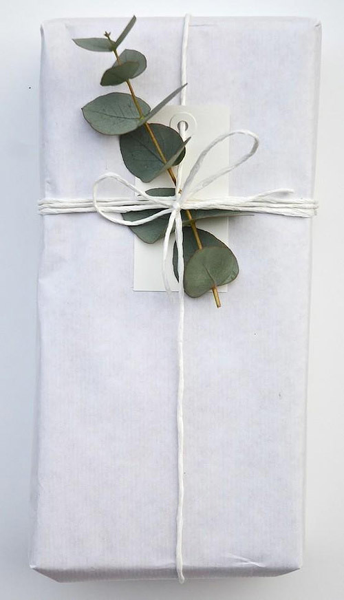 Christmas gift wrap via Pinterest