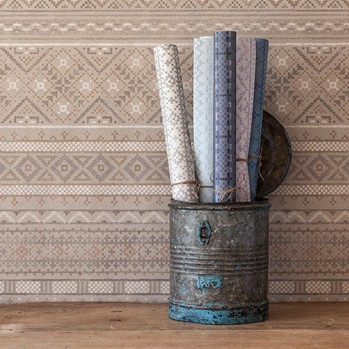 FAIR-ISLE-rolls-in-tin-02