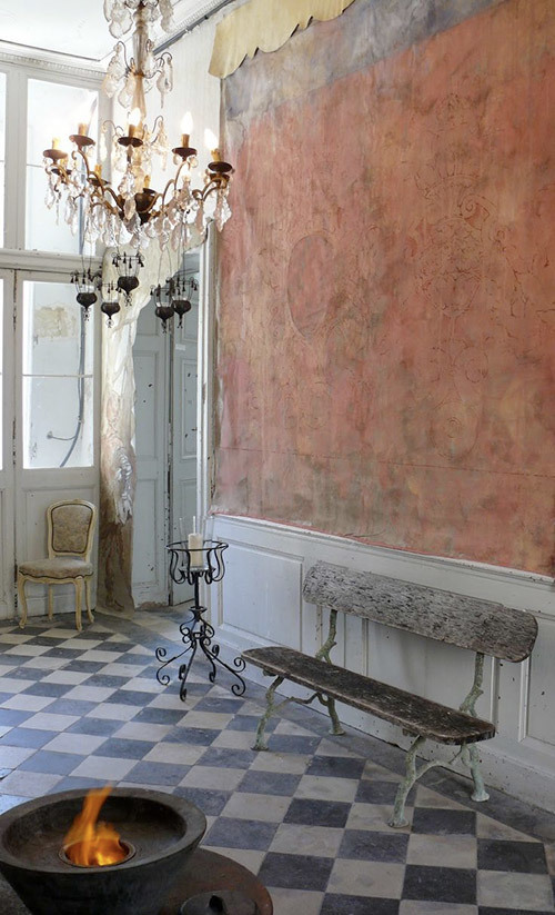 Faded grandeur