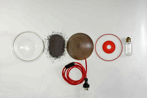 A deconstructed 'Callisto' light