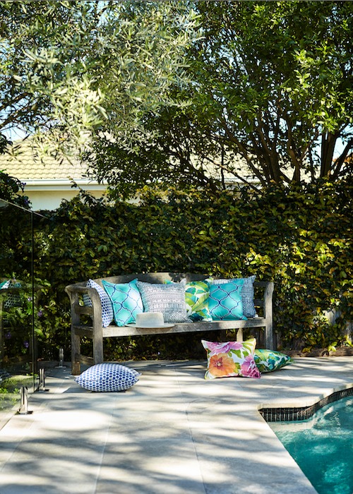 resortreport_cushions