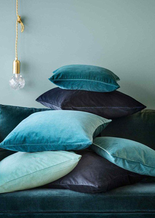BLTealcushion