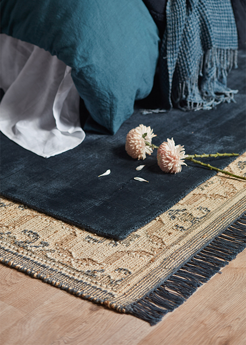 How To Pick A Rug For Your Bedroom, How To Choose A Floor Rug
