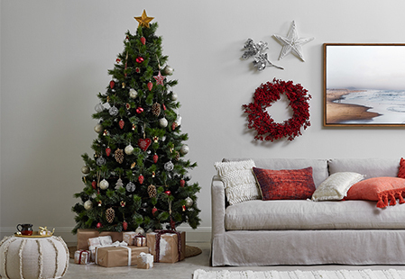How to decorate a Christmas tree