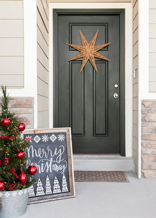 How to decorate your entrance for Christmas | Temple & Webster