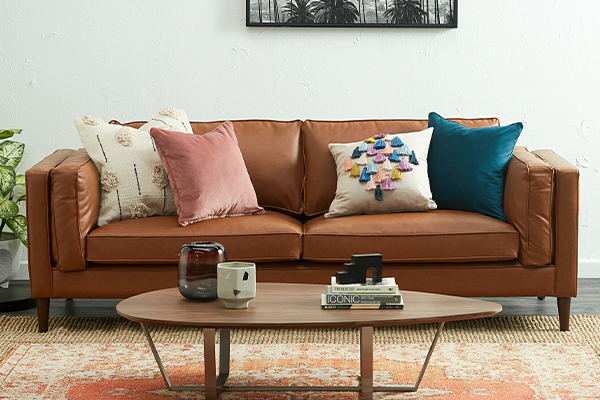 6 Tips To Arrange Cushions On Sofa