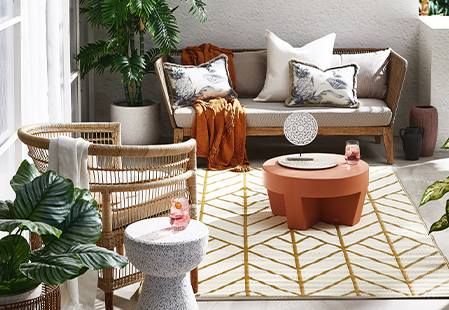 How to style a balcony