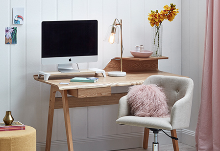 Meet 'Woody' your ultimate desk organiser