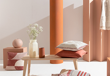 How to decorate with the colour clay
