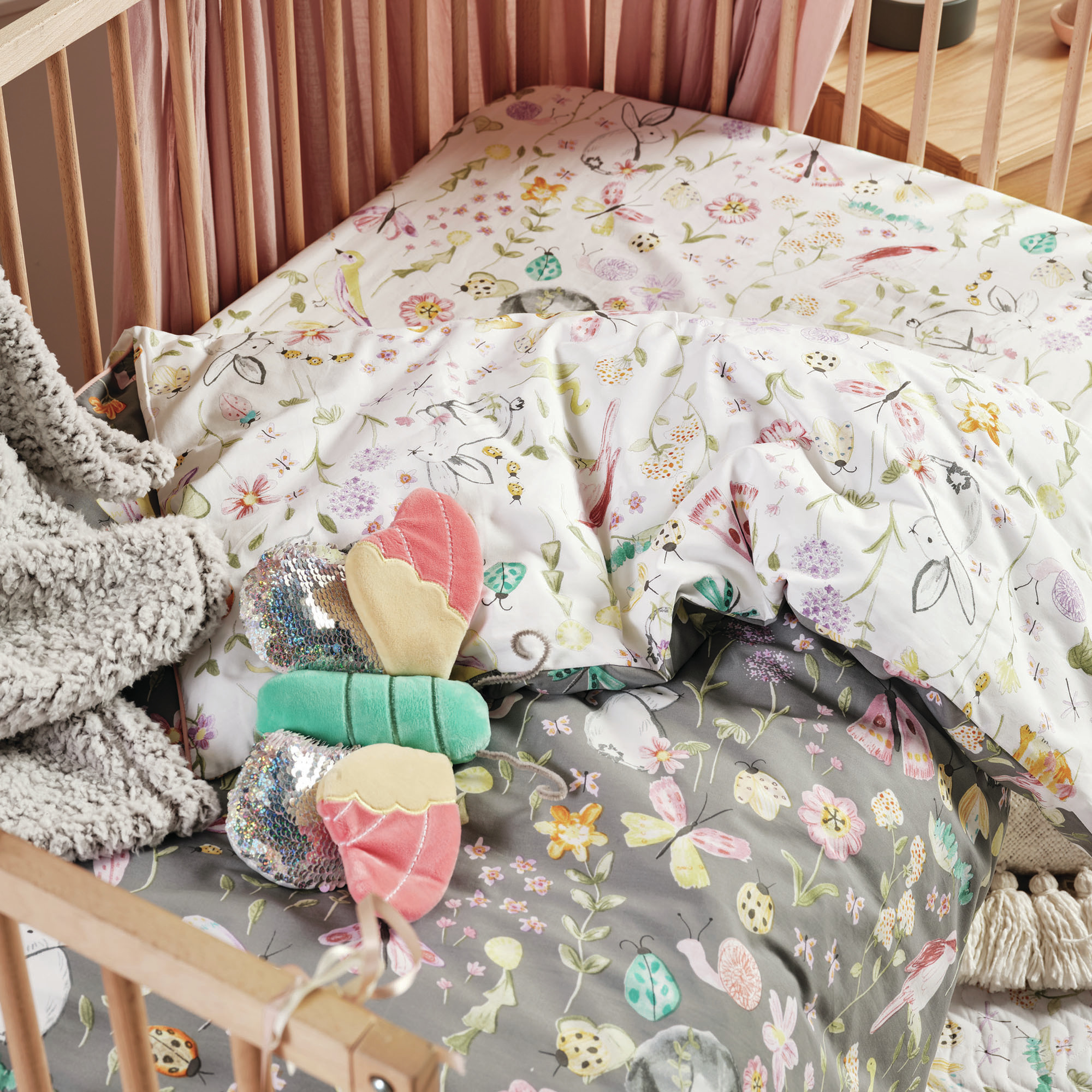 spotlight cot quilt