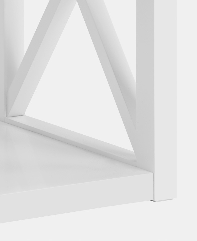 Storage shelf Storage shelf