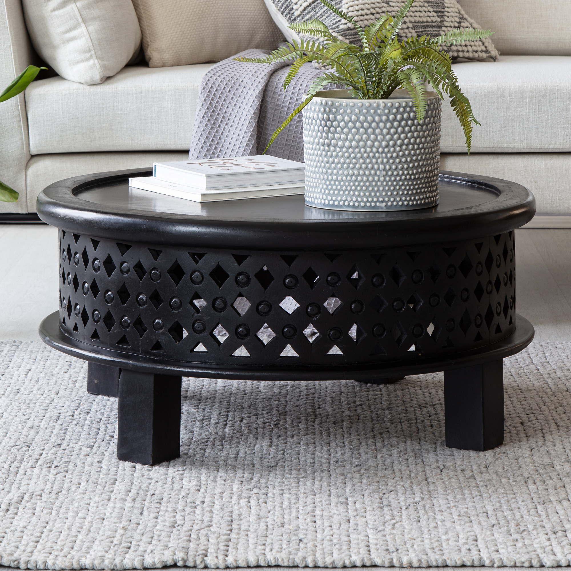 amina round coffee table