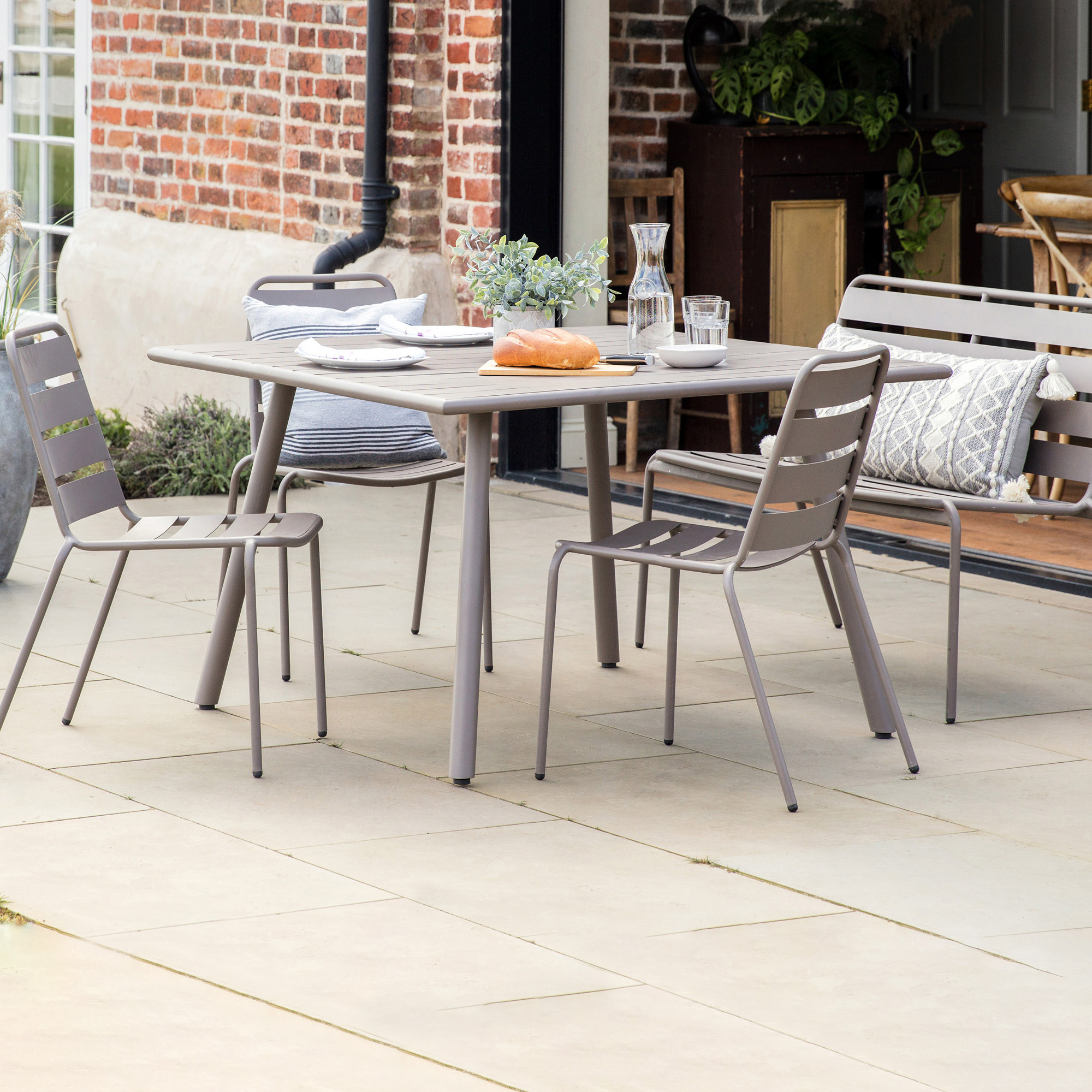 indoor outdoor bar stools