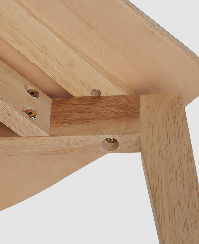The underside of the chair highlights the strong metal nuts and bolts that are easily fixed together. The underside of the chair highlights the strong metal nuts and bolts that are easily fixed together.