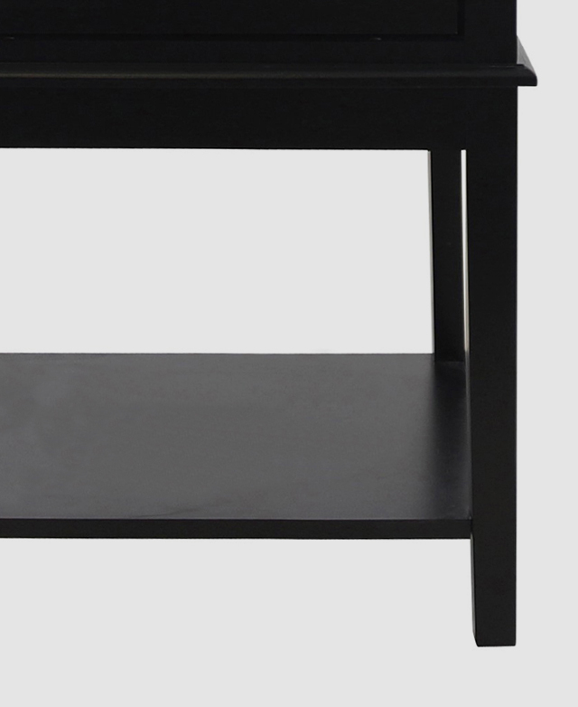 Striking black finish
