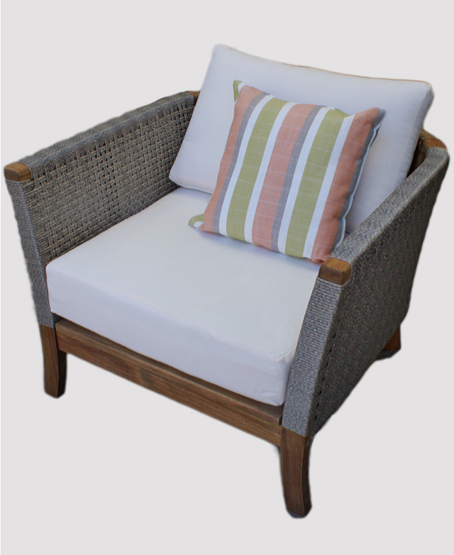 Cosy, removable cushions