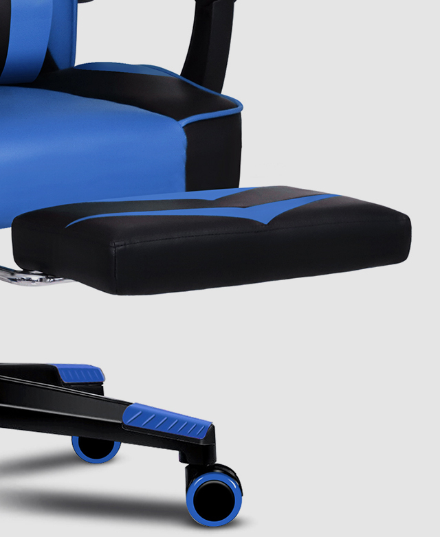 Retractable footrest