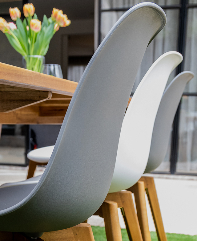 Comfortable polyethylene seat