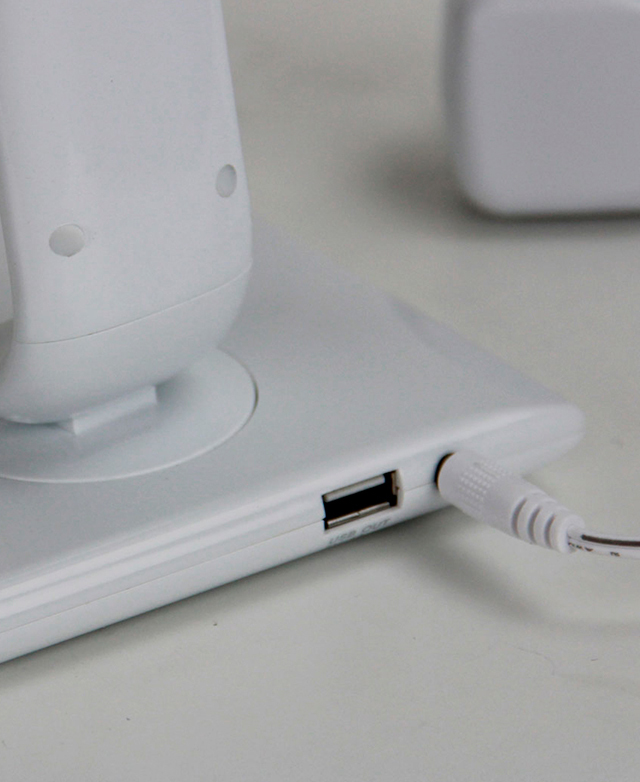 Handy USB port Handy USB port