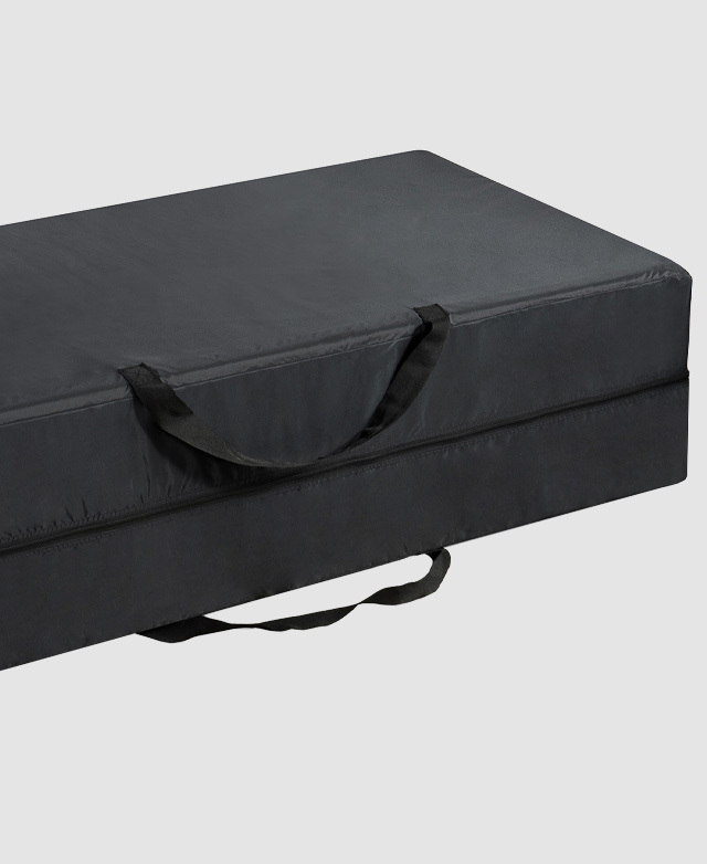 Comes with carry bag