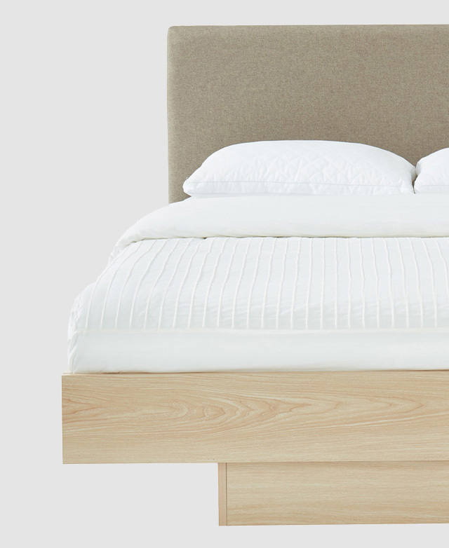 NordicHouse Natural Nook Floating Bed Temple & ster