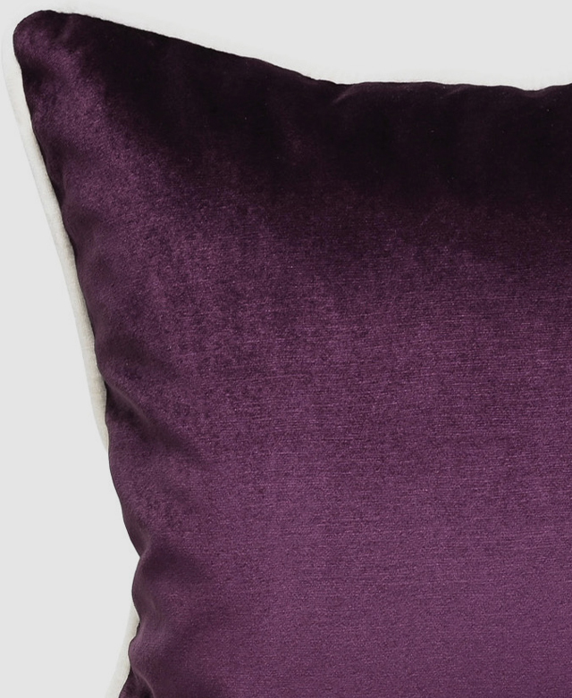 Lustrous velvet Lustrous velvet