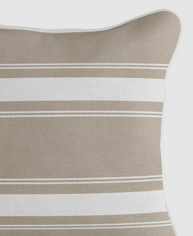 Fade-resistant material Fade-resistant material