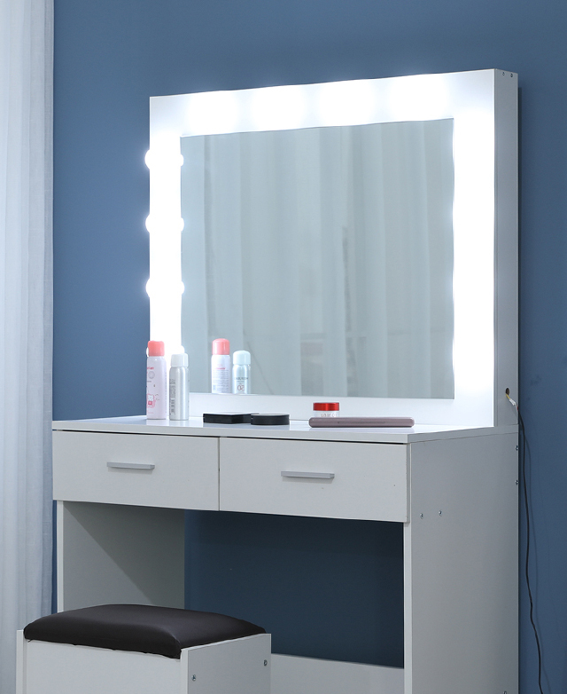 Large mirror Large mirror