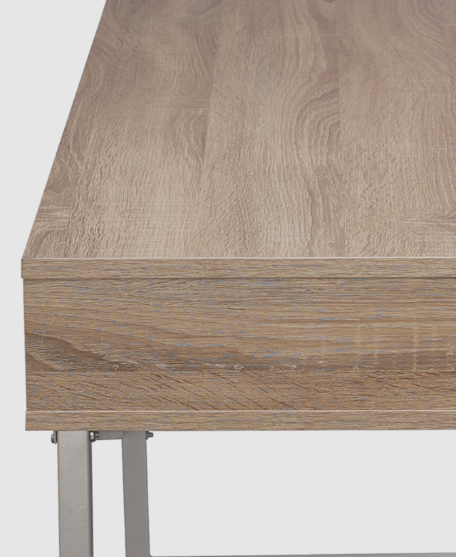 Light woodgrain finish Light woodgrain finish