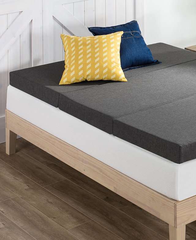 Versatile bedtime roommate Versatile bedtime roommate