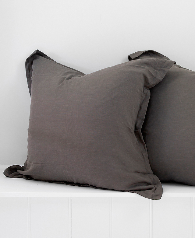 Relaxed style, squared Relaxed style, squared