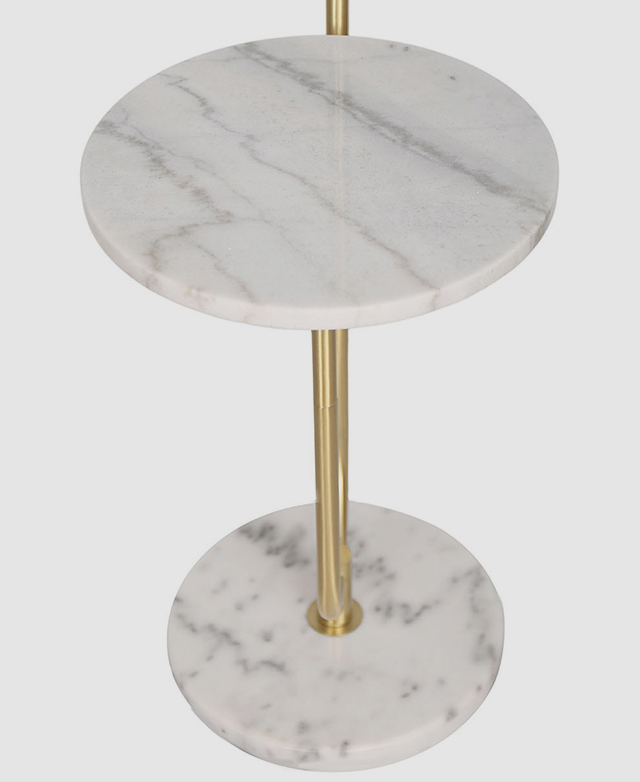 Feathery veining