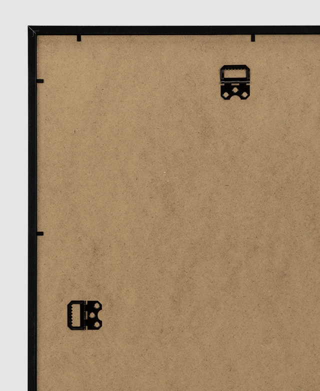 On the back of the frame are two metal hooks for portrait and landscape orientation.