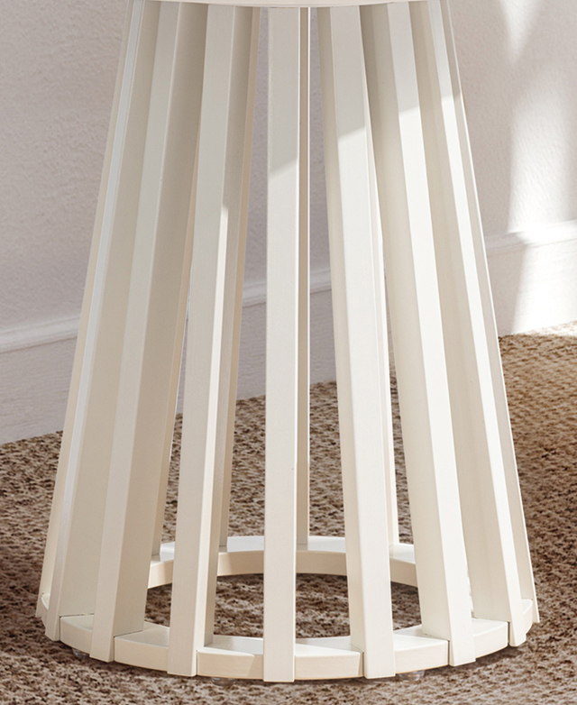 Vertical slatting