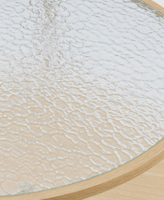 Strengthened glass surface