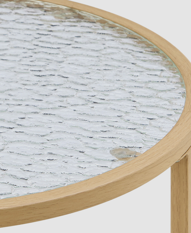 Strengthened glass surface
