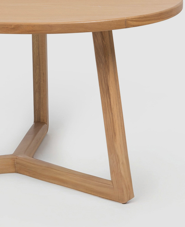 Belgian oak wood legs
