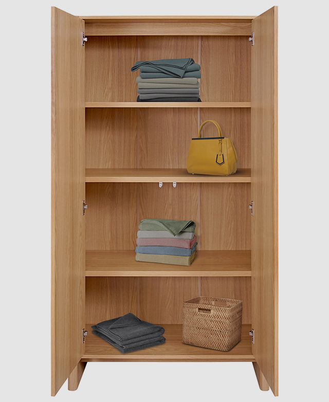 Generous vertical storage