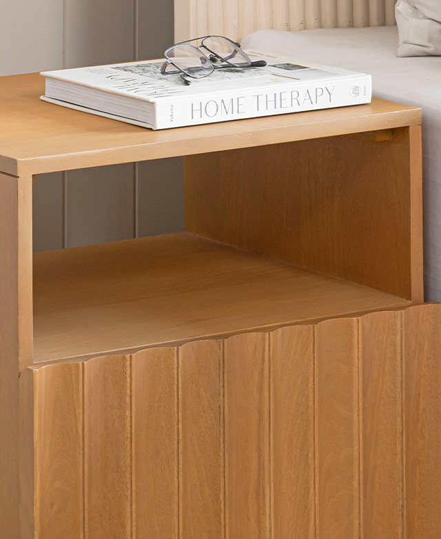 Lacquered finish
