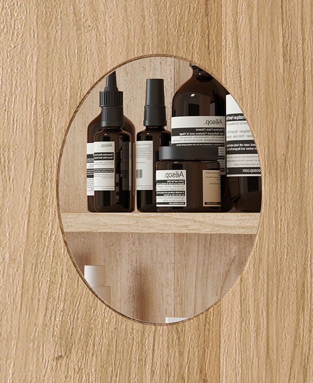 Magnified mirror