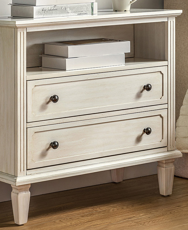 Elevated traditional details