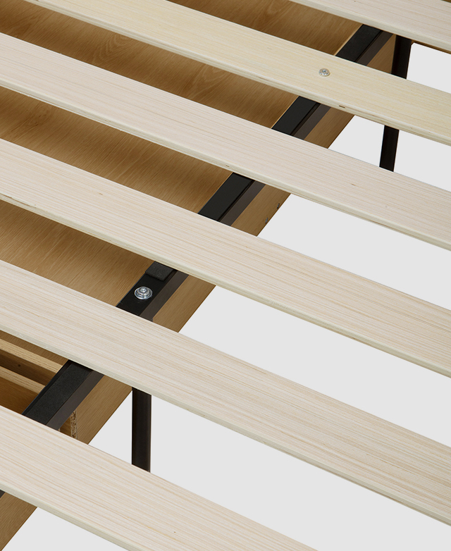 Flexible yet stable foundation