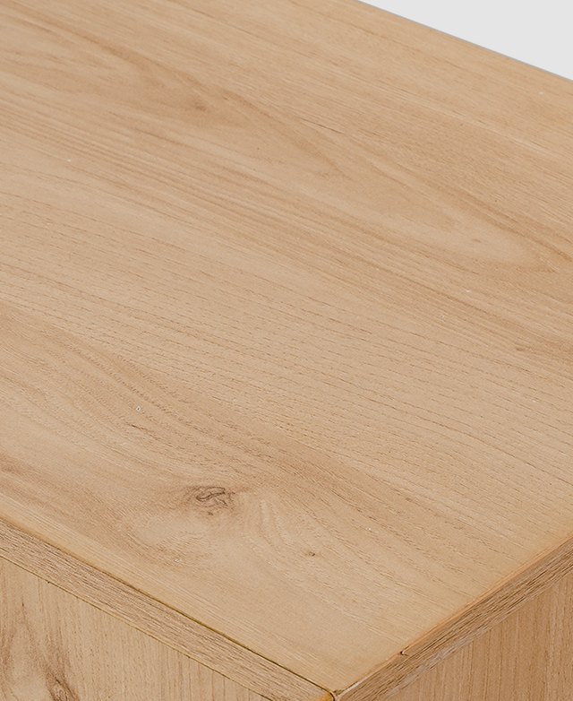 Oak laminate surfaces