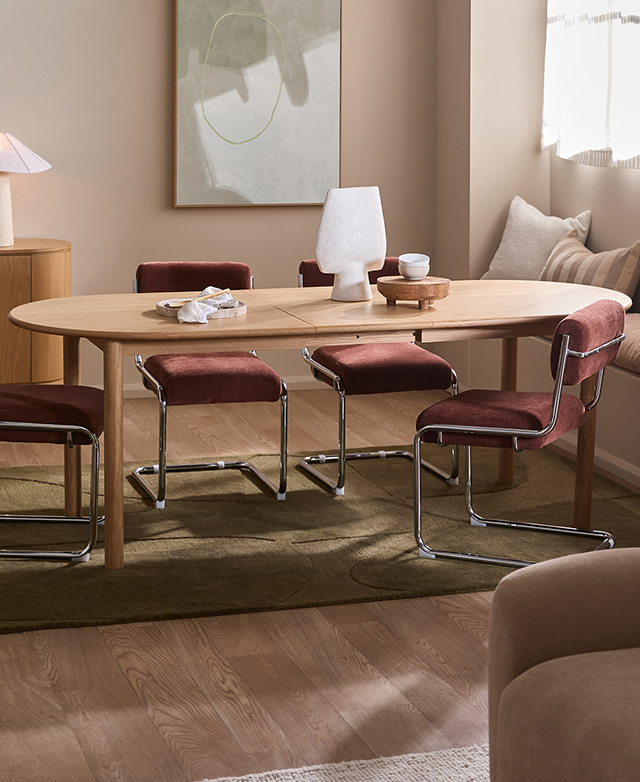 Versatile dining options